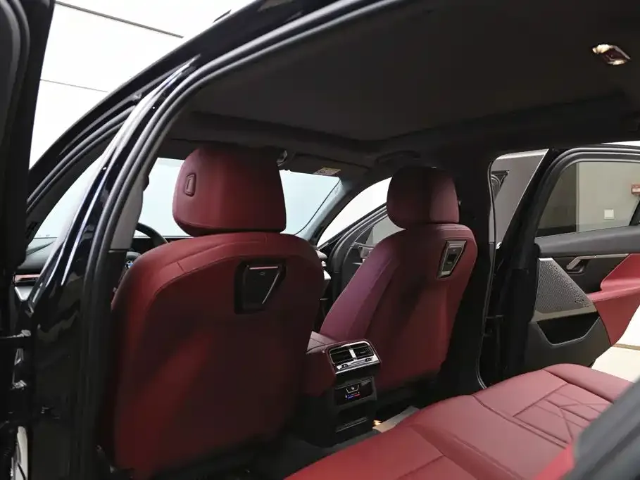 BMW 5 Series 530Li Leading M Sport Package 2025 — фото 21