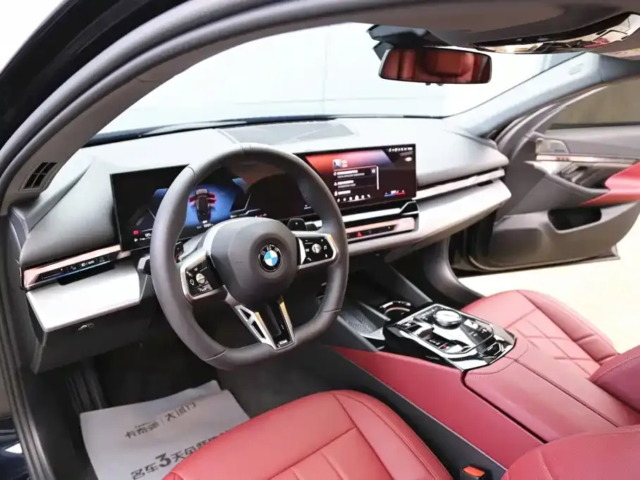 BMW 5 Series 530Li Leading M Sport Package 2025 — фото 14