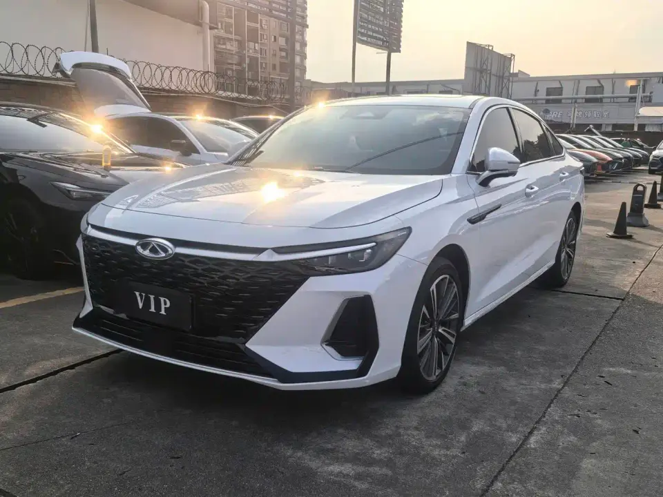 Chery Arrizo 8 1.6T DCT Smart 2024