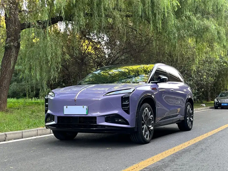 Hongqi Tian Gong 08 680 Ultra AWD 2025