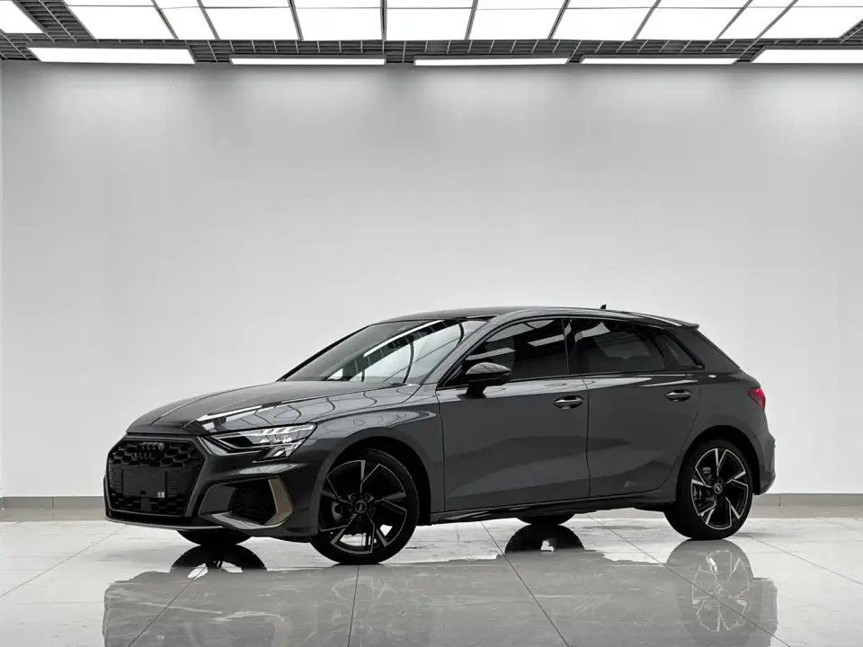 Audi A3 Model Sportback 35 TFSI RS Edition 2023
