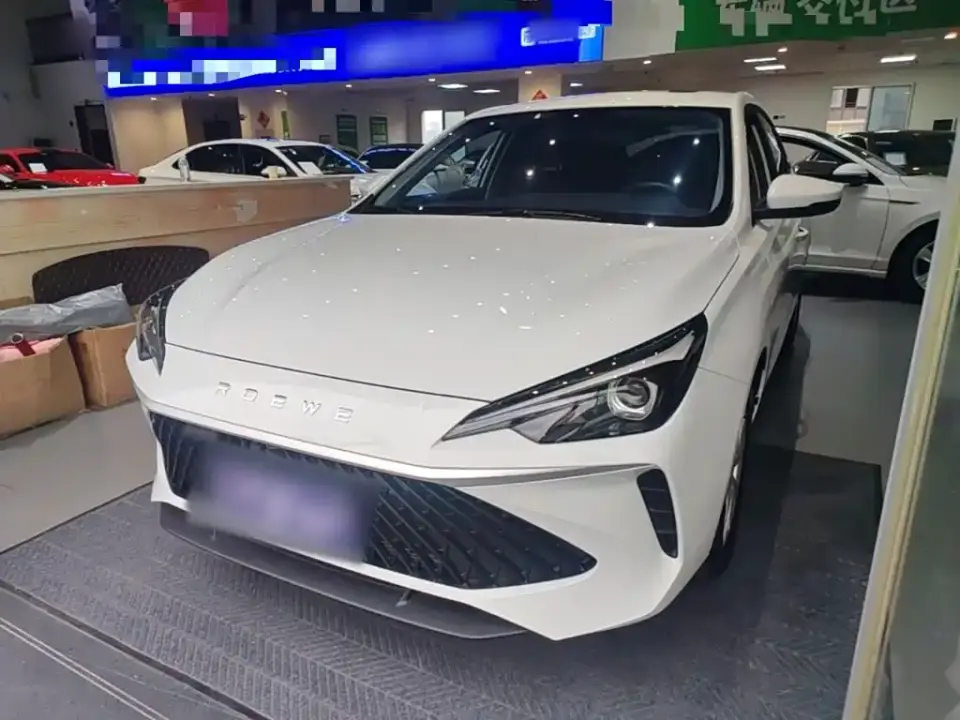 Roewe i5 1.5L CVT Luxury 2026