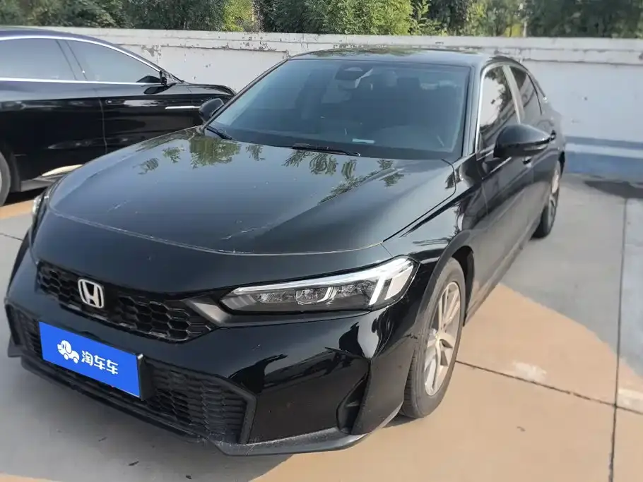 Honda Civic 240TURBO CVT Smart Fun Plus 2025
