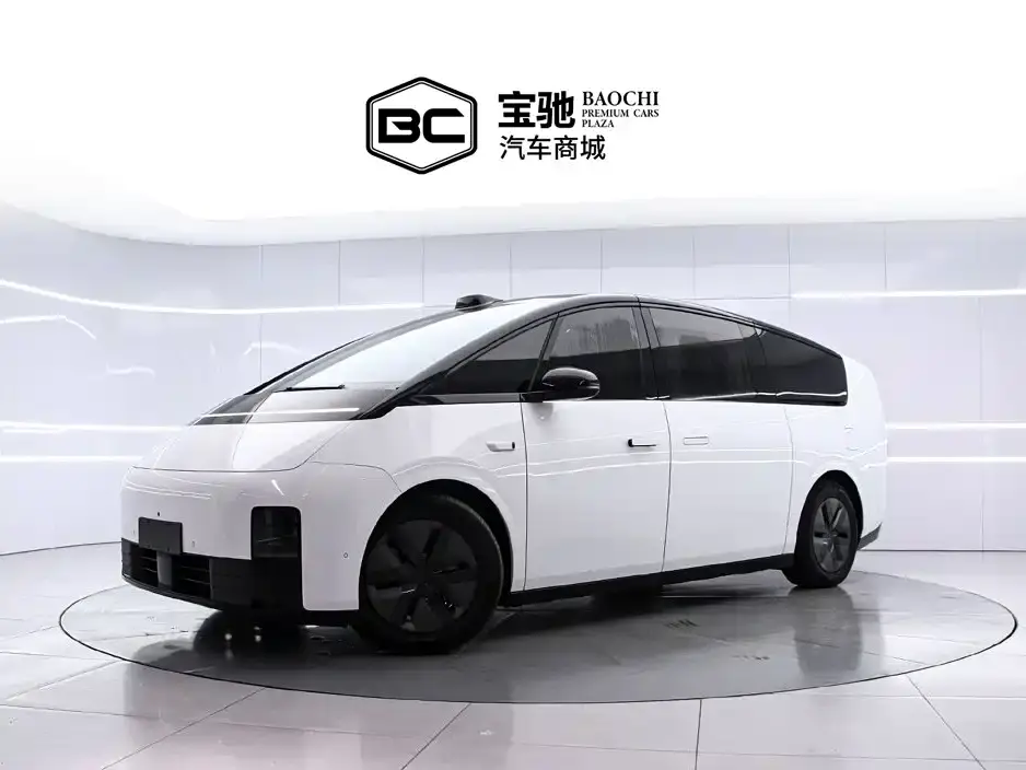 Li Auto MEGA Ultra 2024