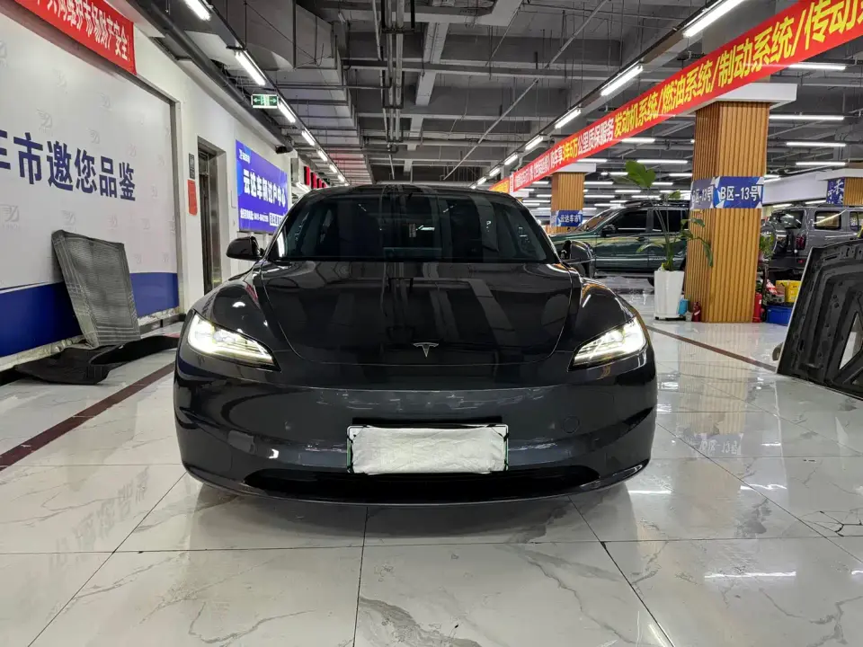 Tesla Model 3 Rear-Wheel Drive 2024