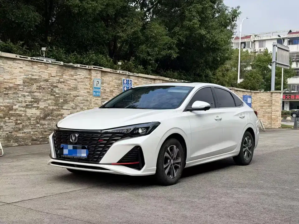 Changan Eado Enjoy Edition PLUS Blue Whale NE 1.4T GDI DCT Premium Edition 2024