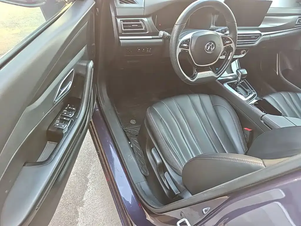 BAIC Beijing U7 Model 1.5T CVT Elite China VI 2020 — фото 15