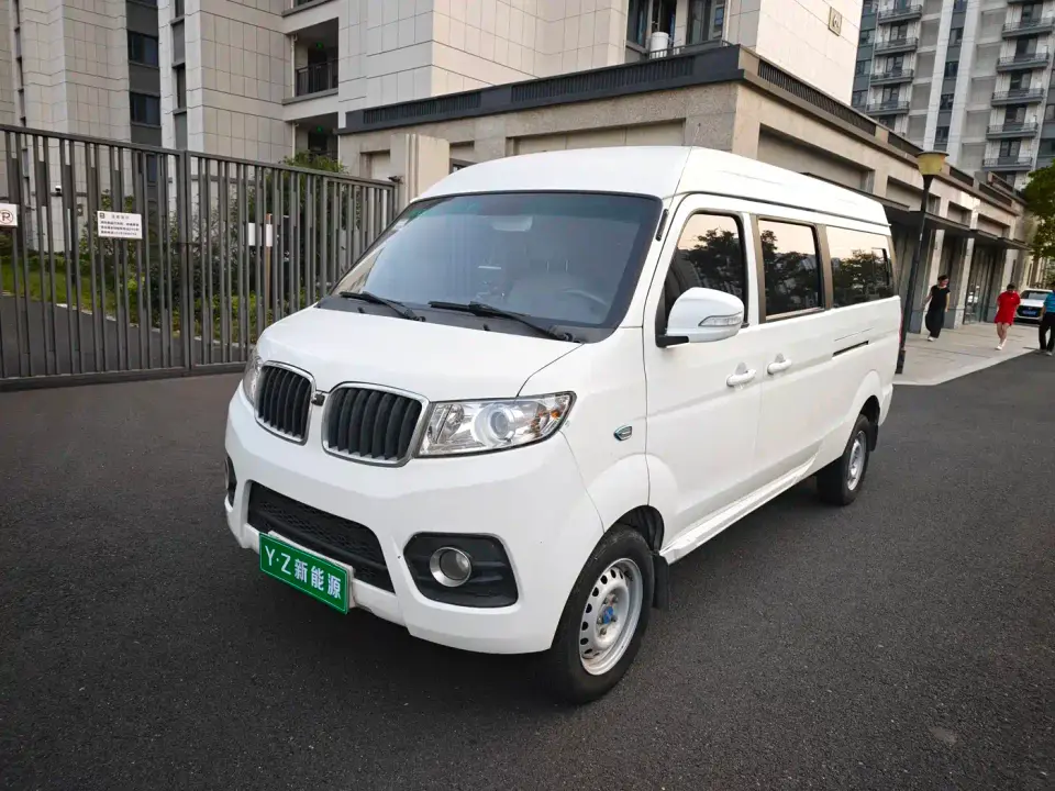 SRM Xinyuan New Energy Little Sea Lion EV Standard 2022