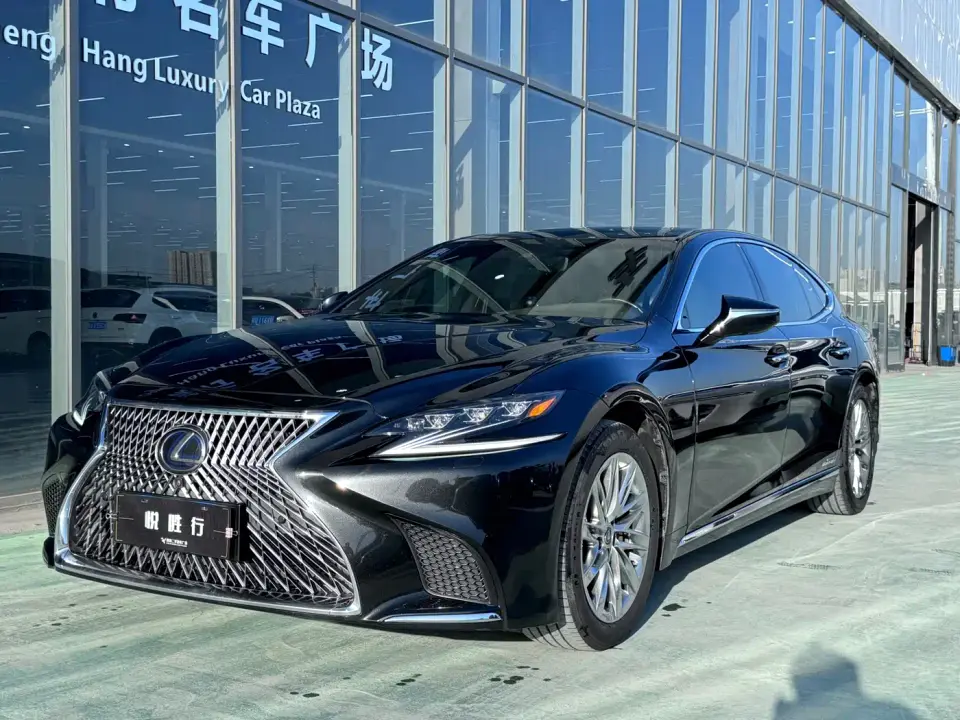 Lexus LS 500h Luxury (China VI) 2020