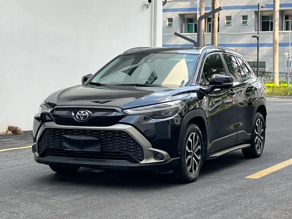 Toyota Frontlander 2.0L CVT Luxury Edition 2022