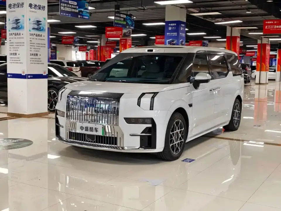 Zeekr 009 6-Seat Executive AWD Version 140kWh 2024