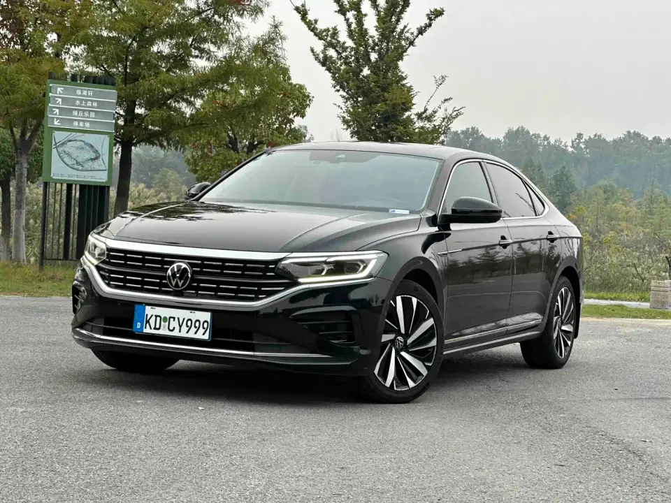Volkswagen Passat Model 380TSI Luxury Edition 2022