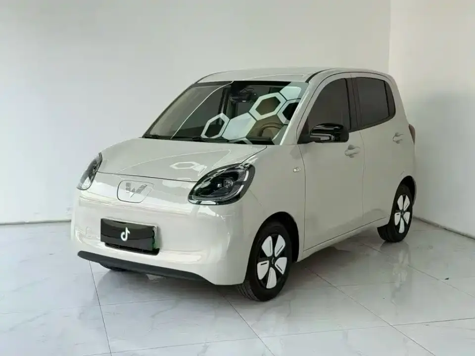 Wuling Motors Hongguang MINIEV 4-Door Premium Edition 2025
