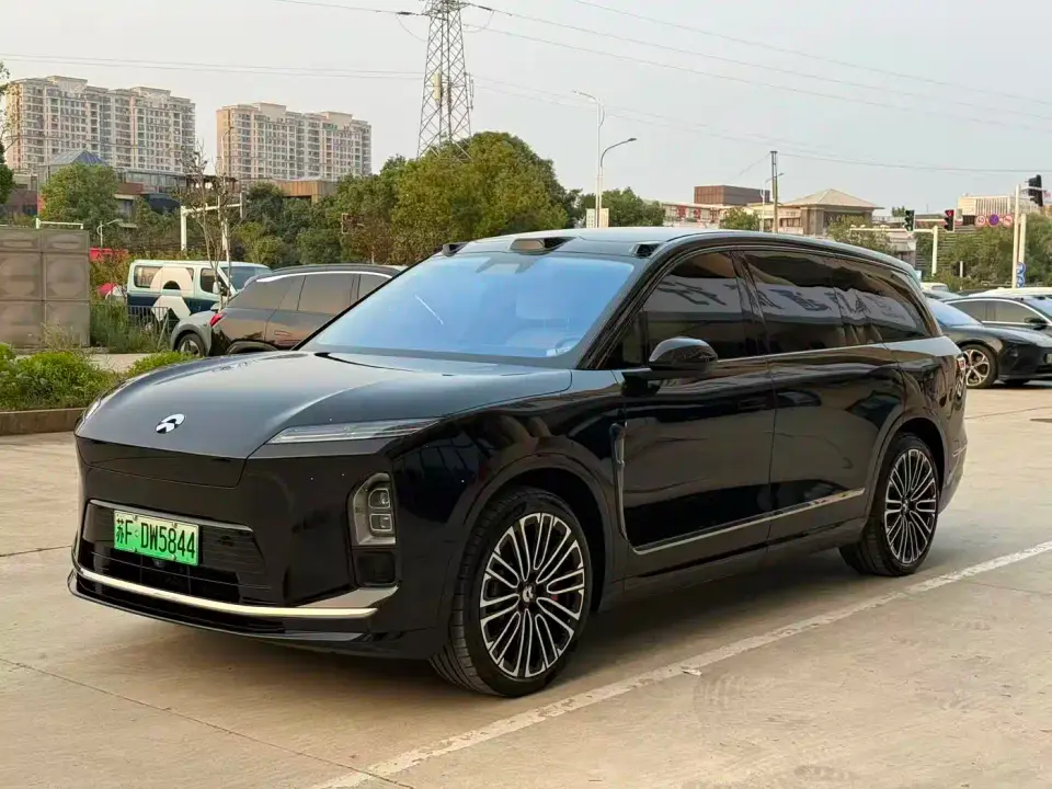 NIO ES8 Base Model 2026