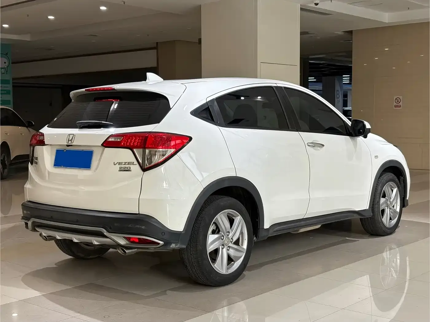 Honda Vezel 220 TURBO CVT Elite 2021 — фото 4