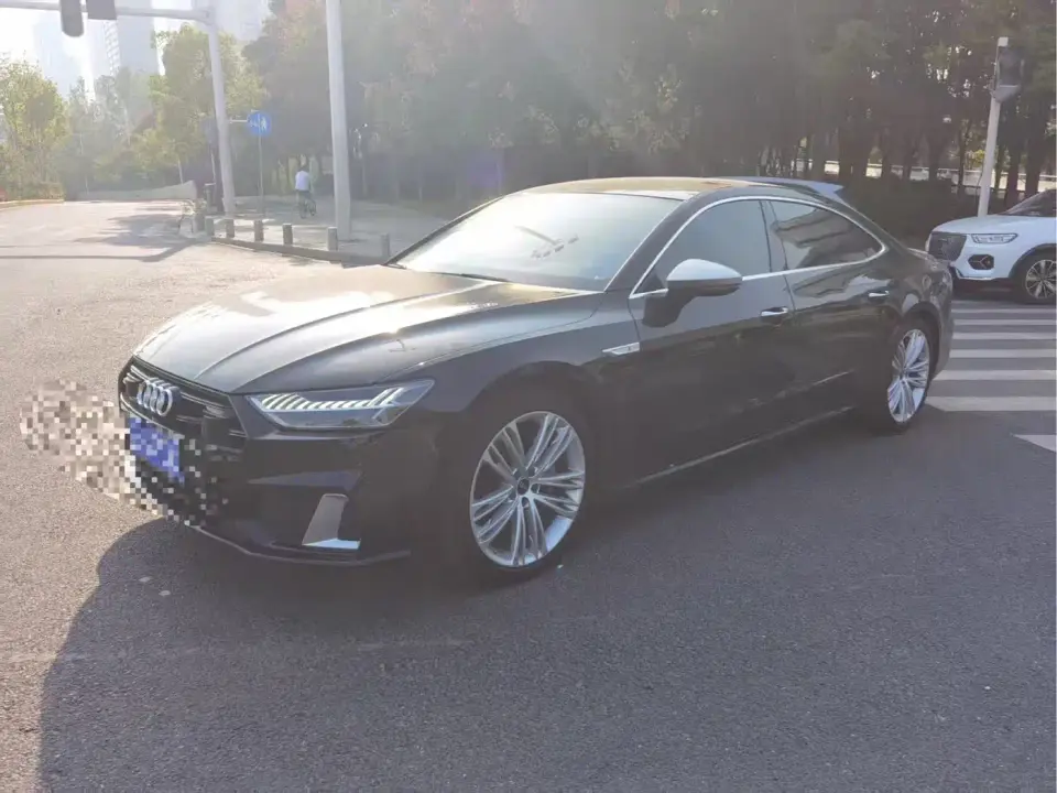 Audi A7L 45 TFSI quattro Premium Luxury 2024