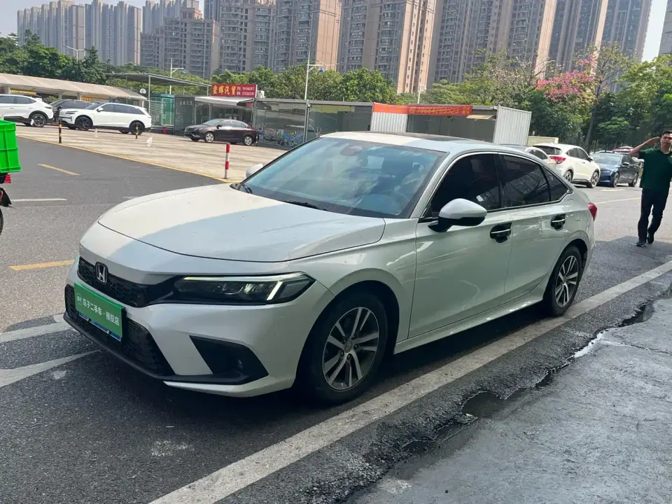 Honda Civic 240TURBO CVT Dynamic Edition 2023