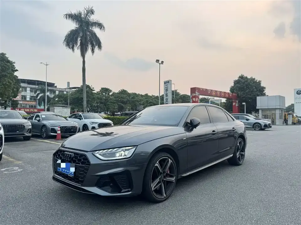 Audi A4L 40 TFSI Luxury Dynamic 2024