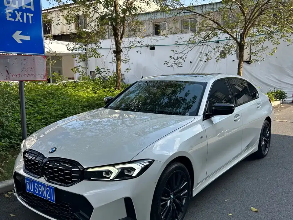 BMW 3 Series 325Li M Sport Black Night Package 2023