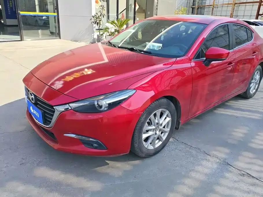 Mazda Mazda3 Axela Sedan 1.5L Auto Luxury China VI 2019