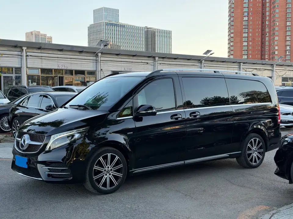 Mercedes-Benz V-Class V 260 L Long Wheelbase Luxury Edition 2022