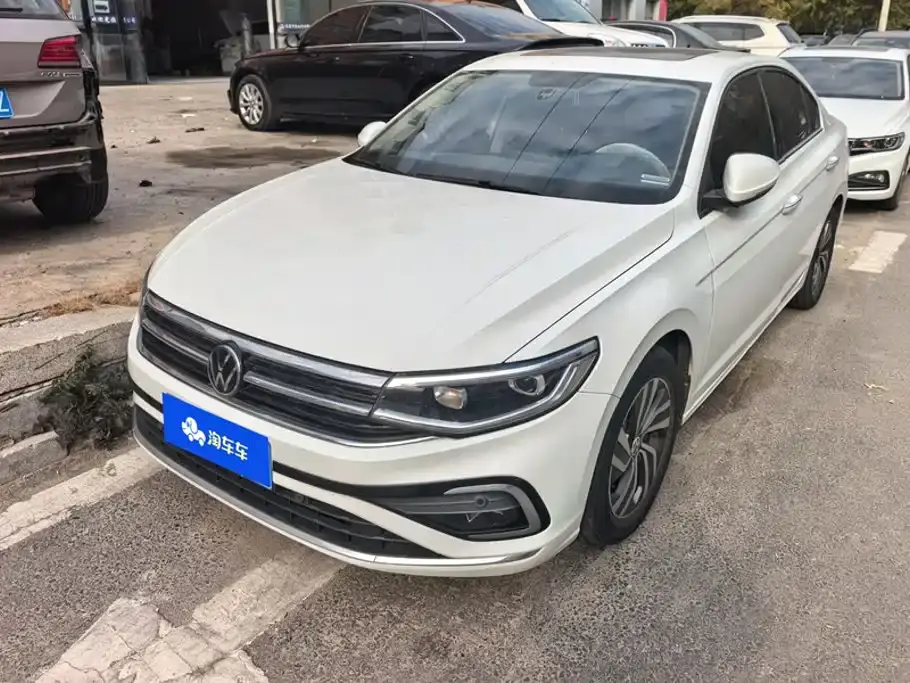 Volkswagen Bora 200TSI DSG Smart Edition 2022