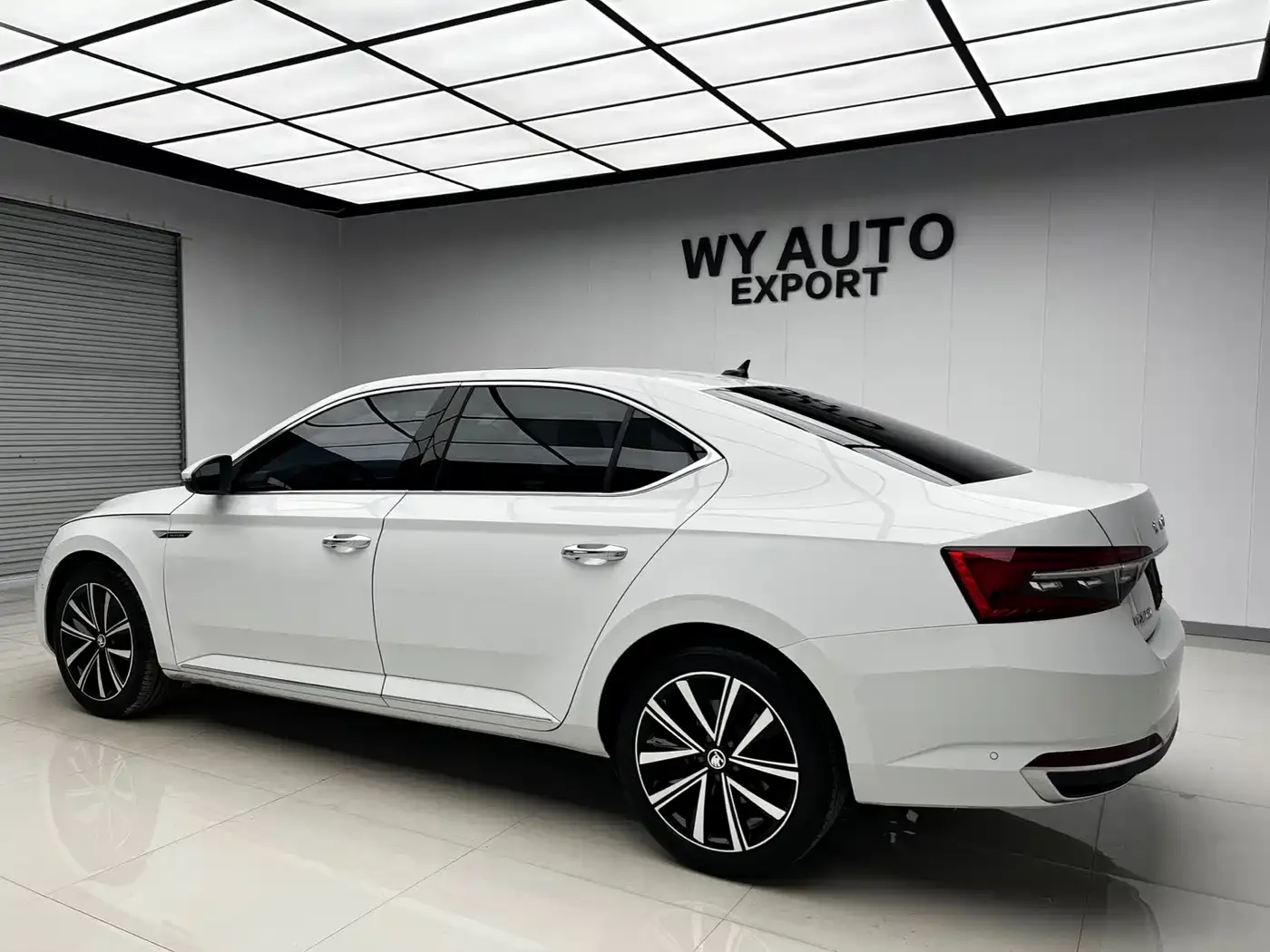 Skoda Superb TSI280 DSG Premium Edition 2024 — фото 6