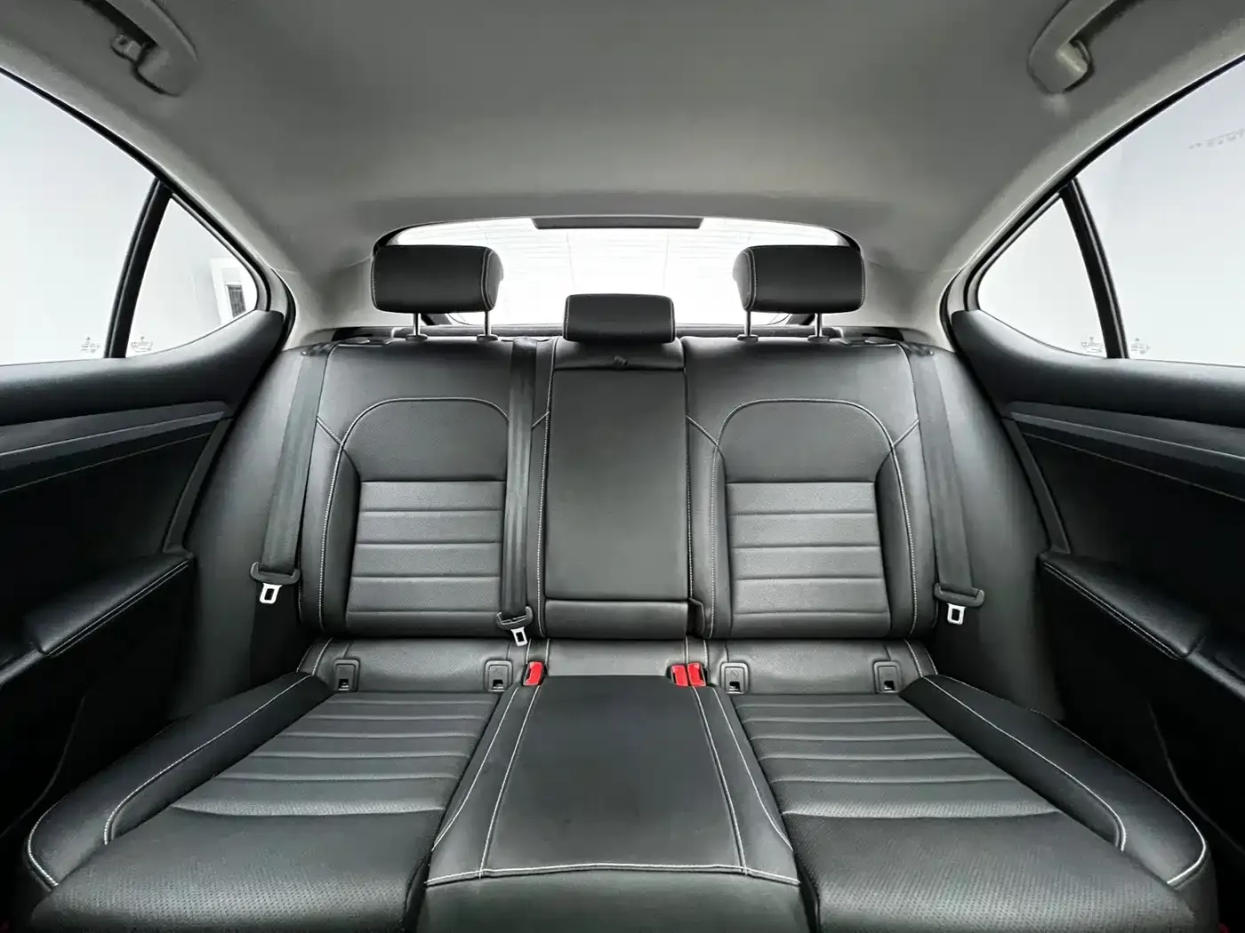 Skoda Superb TSI280 DSG Premium Edition 2024 — фото 17