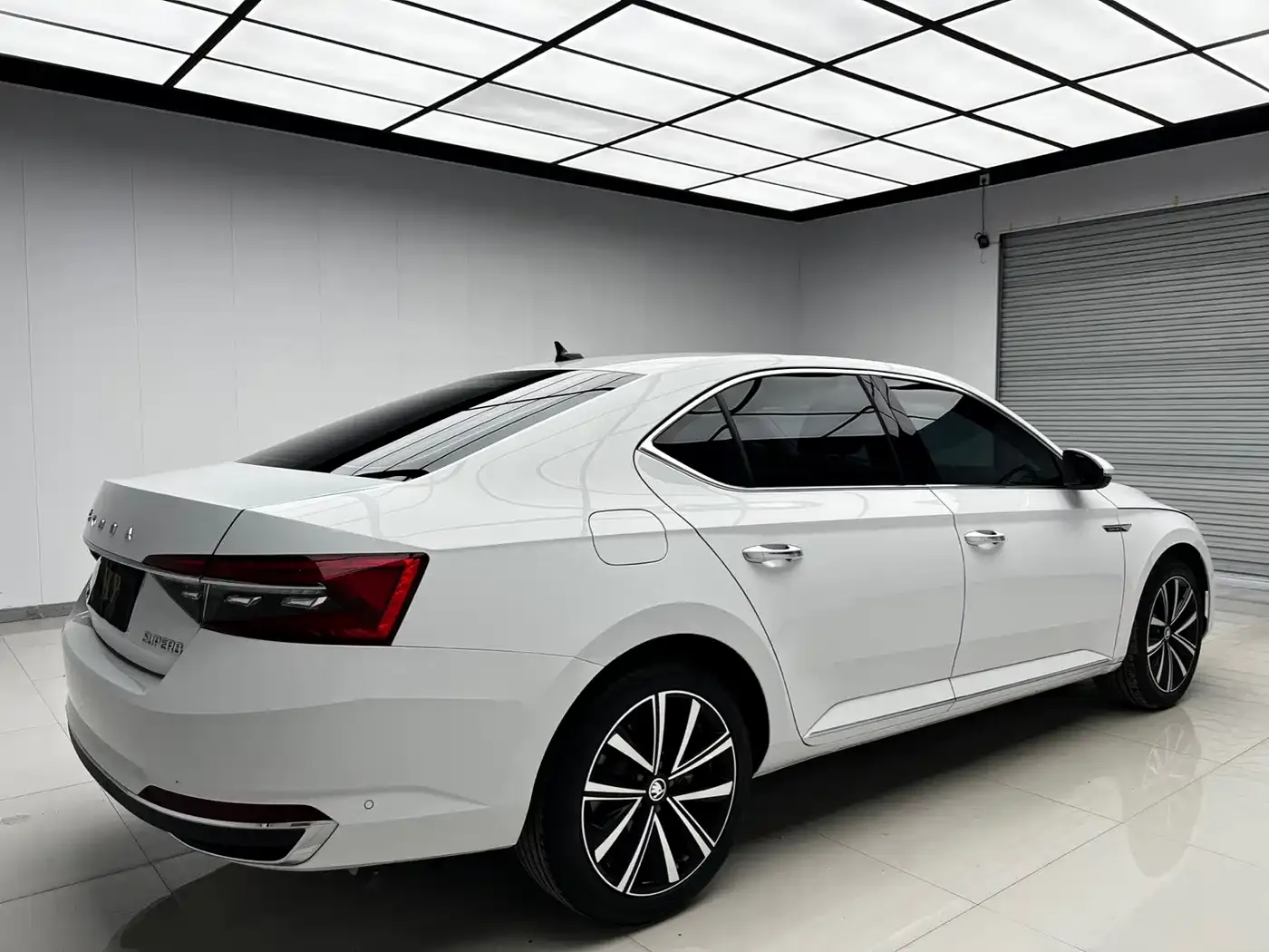Skoda Superb TSI280 DSG Premium Edition 2024 — фото 4