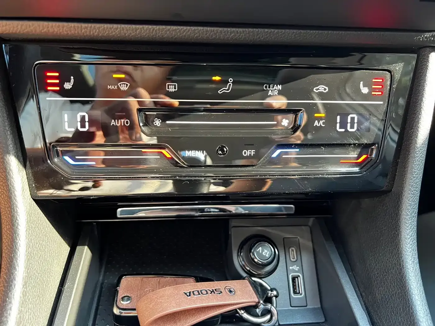 Skoda Superb TSI280 DSG Premium Edition 2024 — фото 19