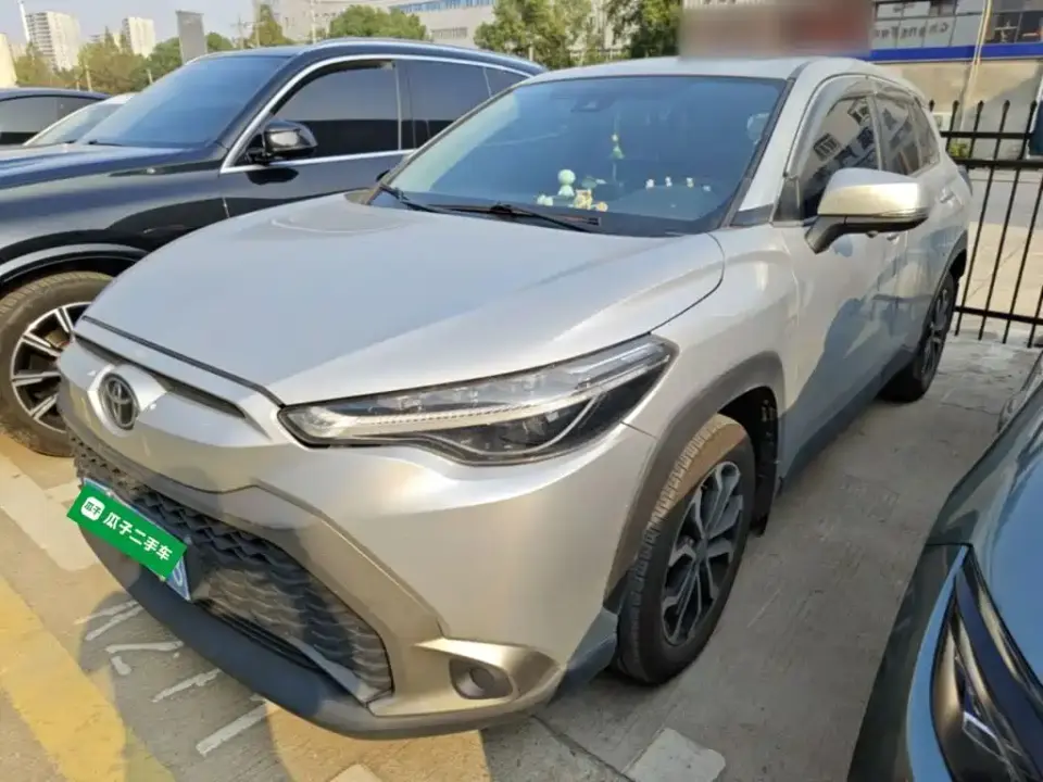 Toyota Frontlander 2.0L CVT Luxury Edition 2022