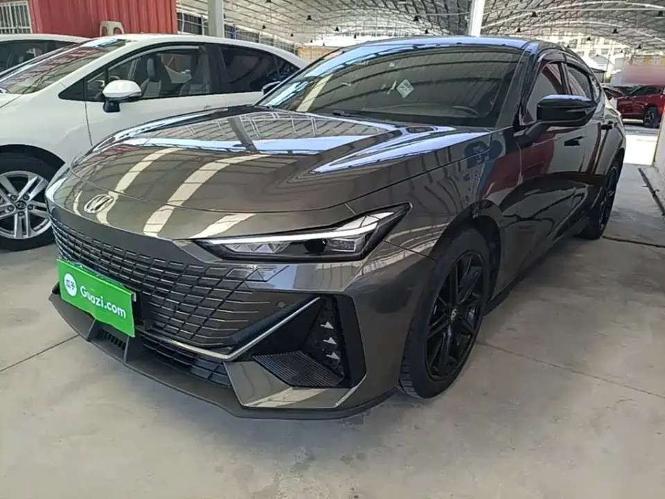 Changan UNI-V 1.5T Premium Edition 2023