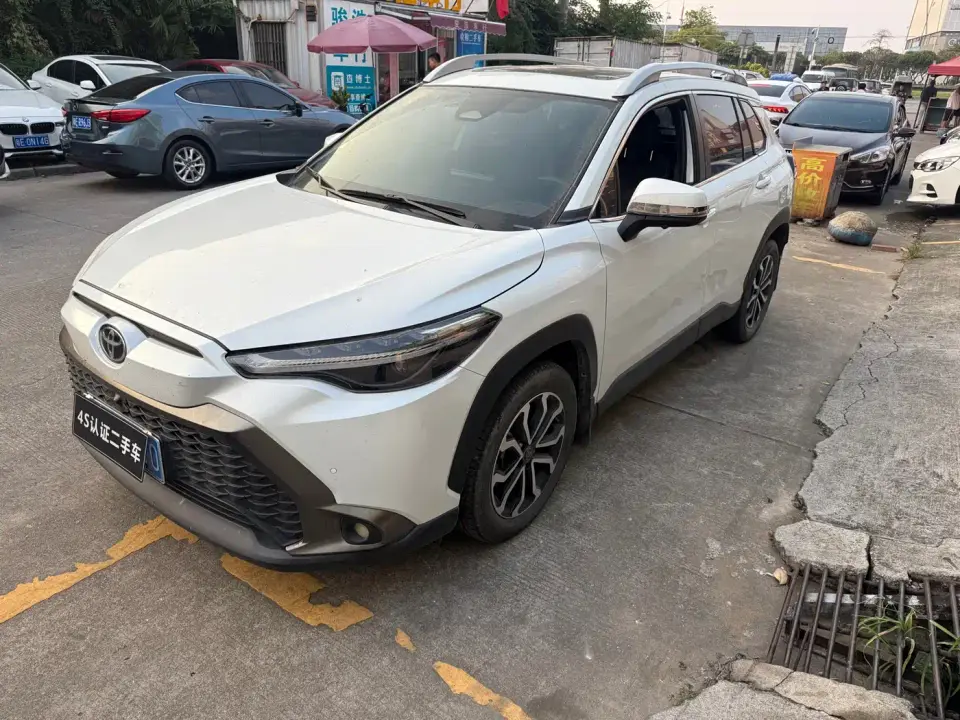 Toyota Frontlander 2.0L CVT Luxury Edition 2023
