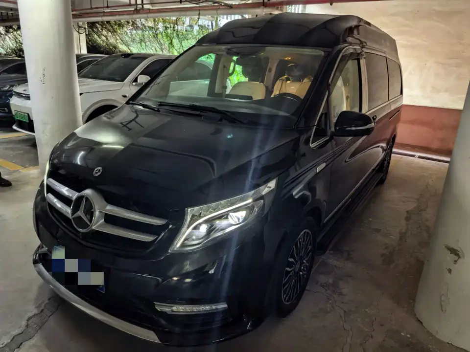 Mercedes-Benz V-Class V 260 L Long Wheelbase Premium Edition 2022
