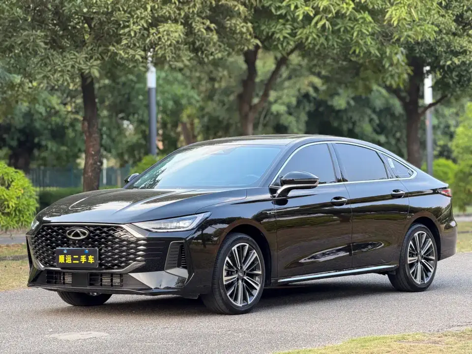 Chery Arrizo 8 PRO Pro 1.6T Luxury 2025
