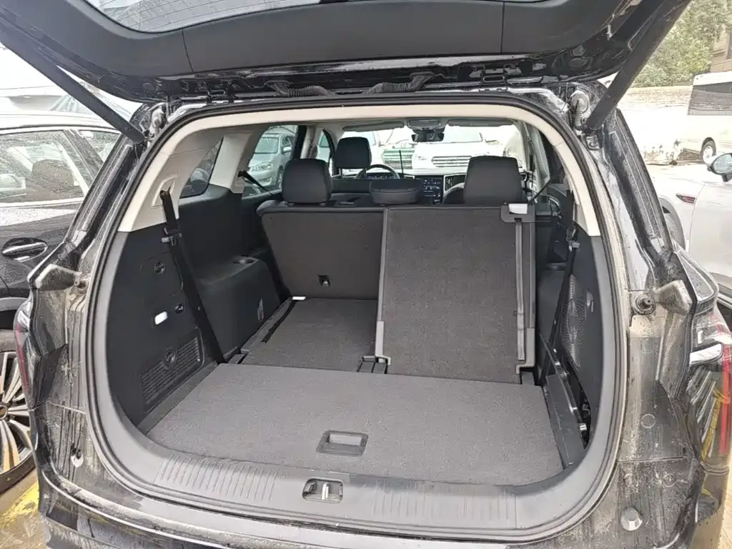 Hongqi HS7 PHEV 2.0T PHEV AWD Qichang Edition 7-seater 2024 — фото 18