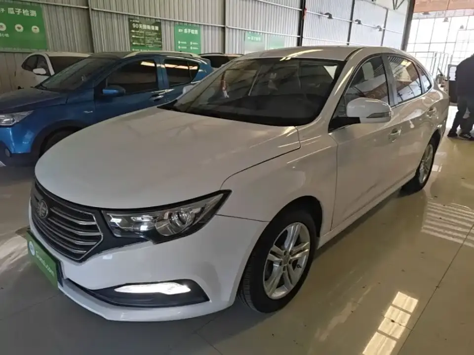 Besturn B30 1.6L Automatic Comfort 2019