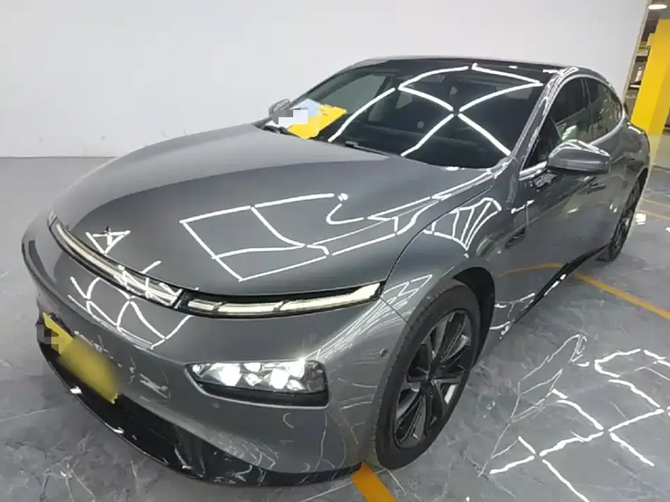 XPeng P7 Model 670E 2020