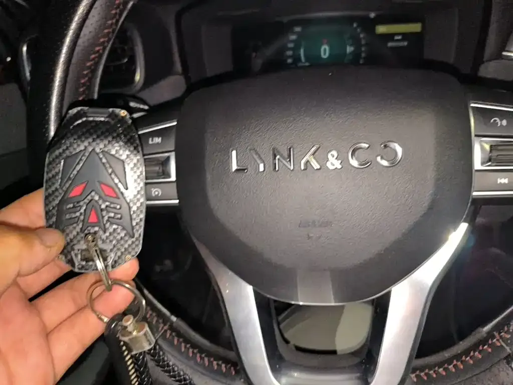Lynk & Co 03 2.0TD Auto Power Pro Version 2020 — фото 9