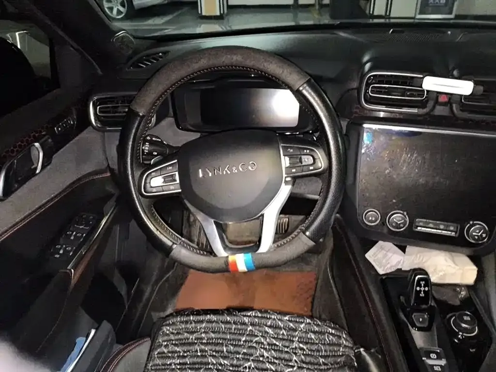 Lynk & Co 03 2.0TD Auto Power Pro Version 2020 — фото 11