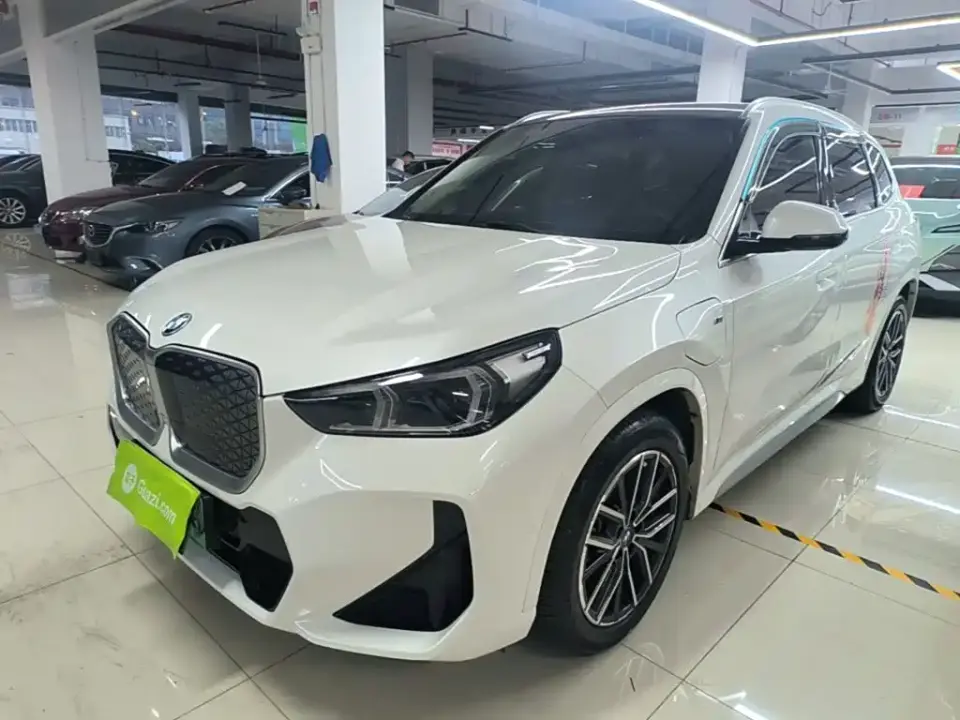 BMW iX1 eDrive25L M Sport Package 2024