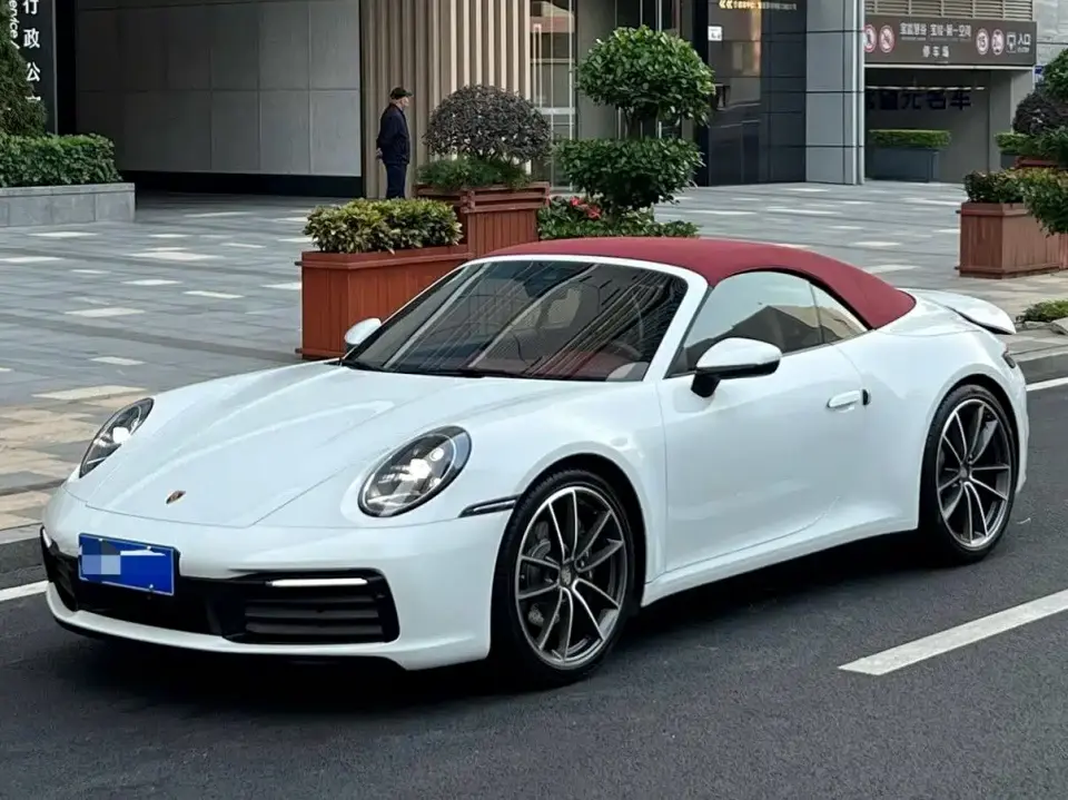 Porsche 911 Carrera Cabriolet 3.0T 2021