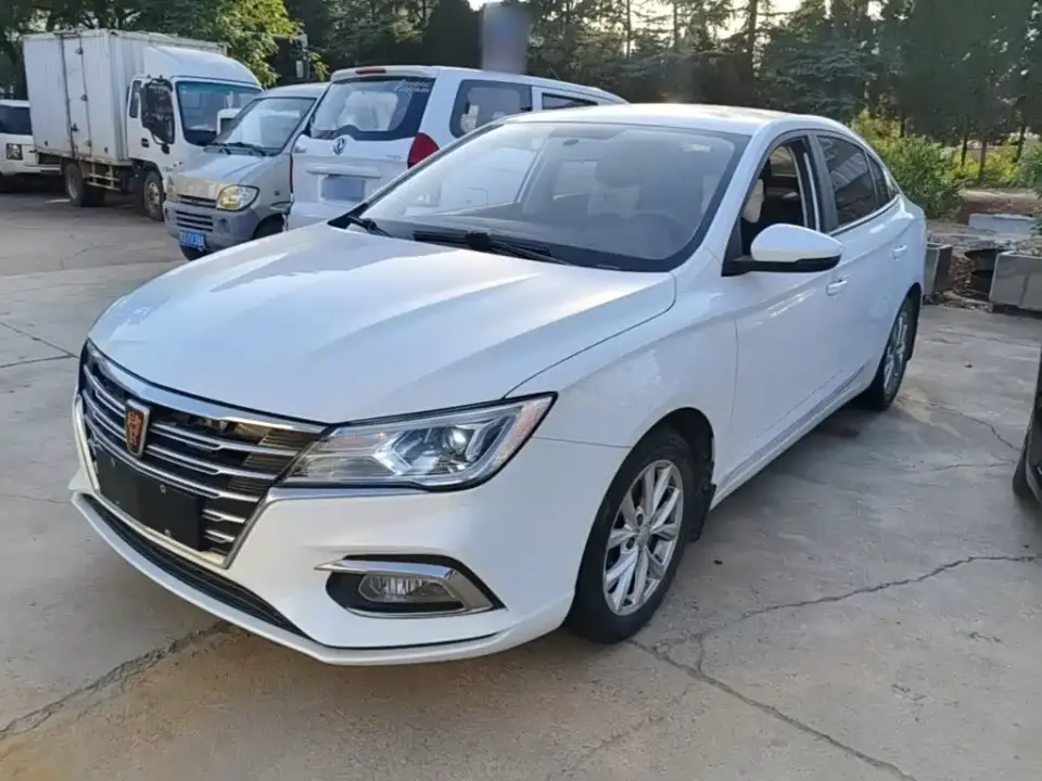 Roewe i5 1.5L Manual 4G Connected Premium Edition 2021