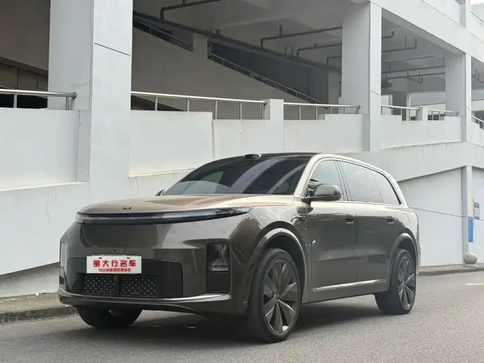 Li Auto Li Xiang L9 Base Model 2026