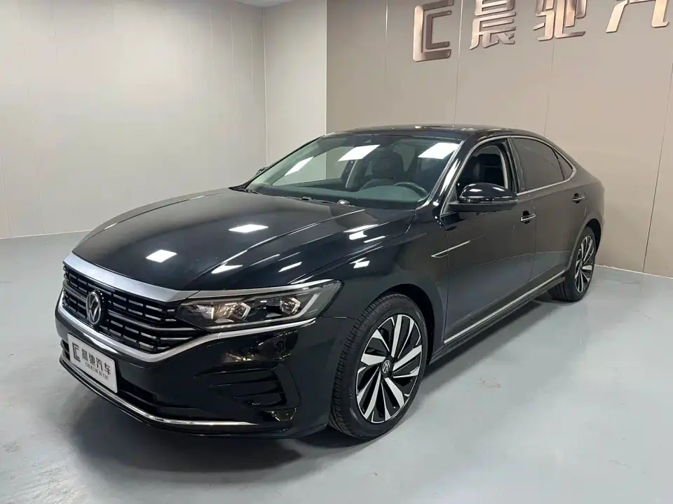 Volkswagen Passat Facelift 380TSI Luxury Edition 2023