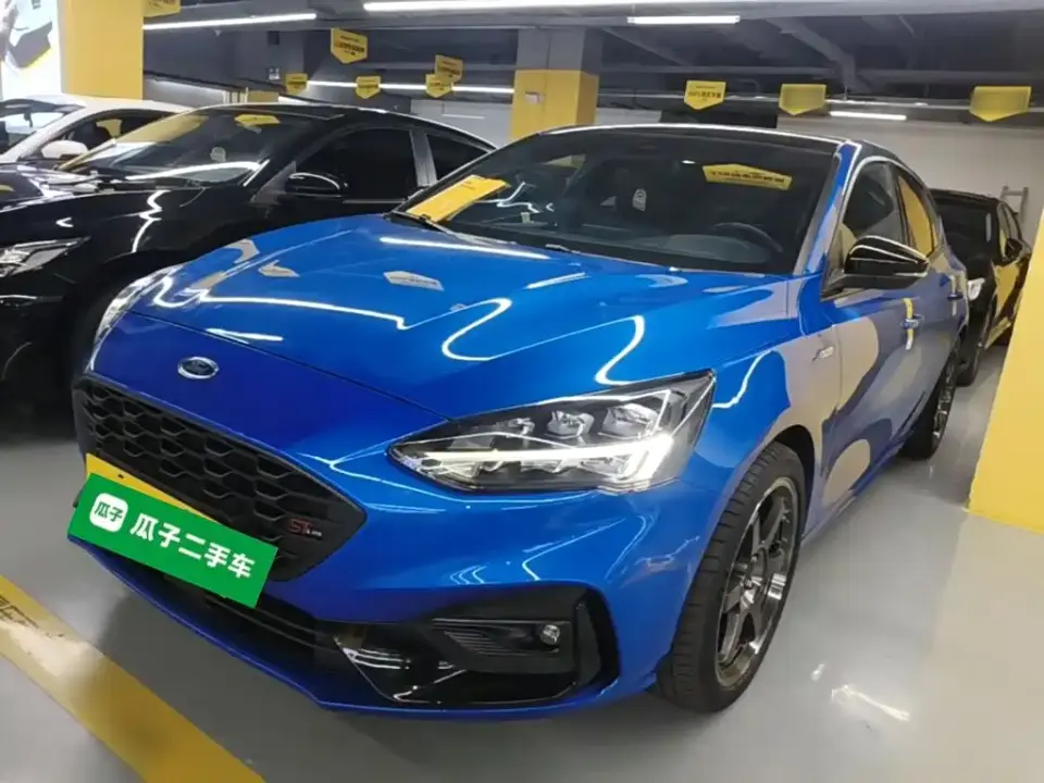 Ford Focus Sedan EcoBoost 180 Auto ST Line 2022