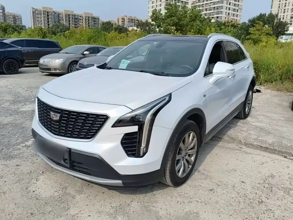 Cadillac XT4 28T FWD Leading Edition 2019