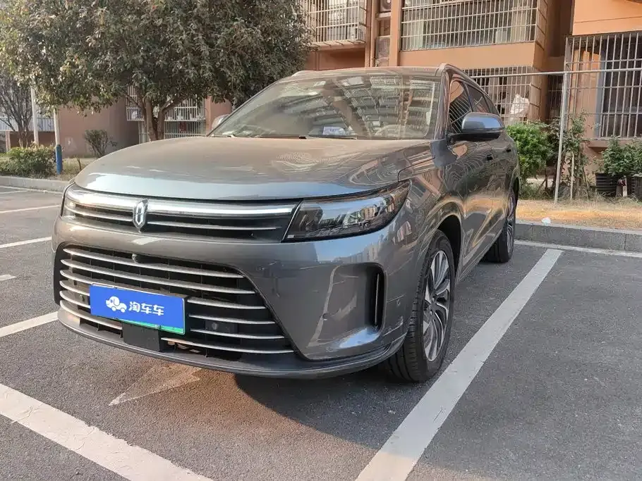 AITO Wenjie AITO M7 1.5T RWD Plus 5-Seater 2023