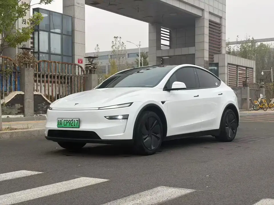 Tesla Model Y Facelift Long Range Rear-Wheel Drive 2026