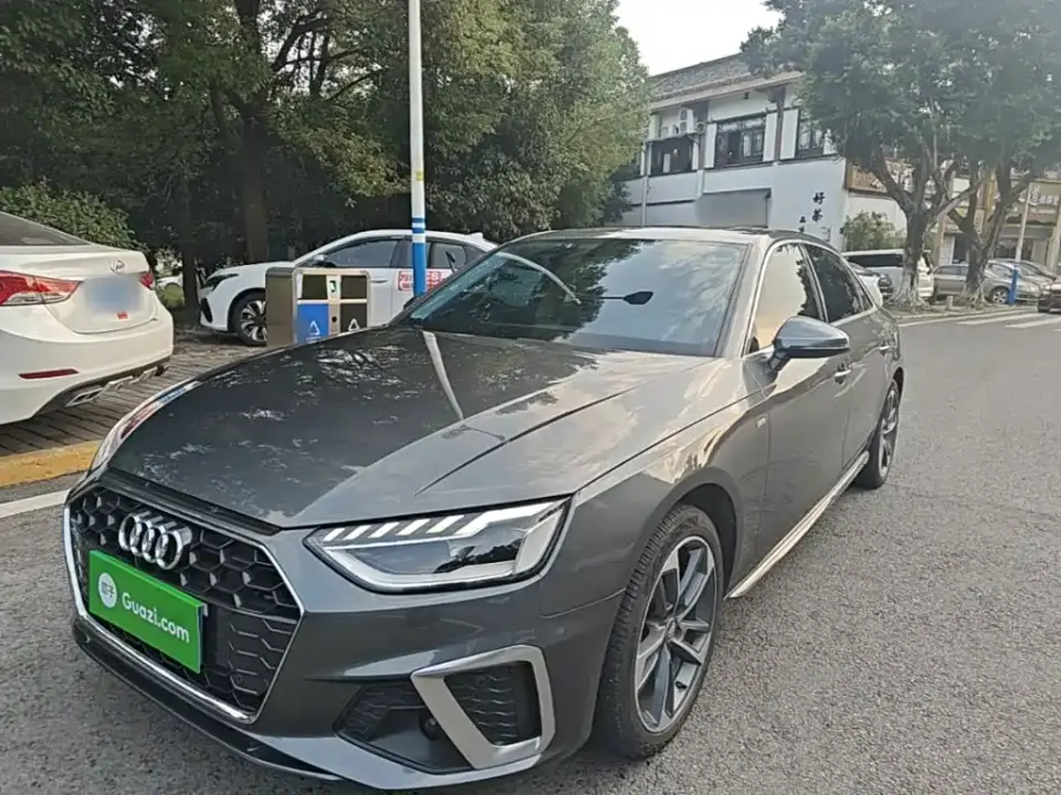 Audi A4L 40 TFSI Fashion Dynamic Edition 2021
